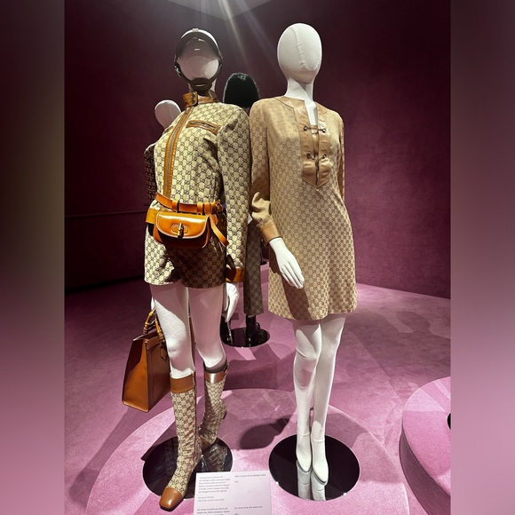 Meet your Posher, Julie - Picture 6 of 11